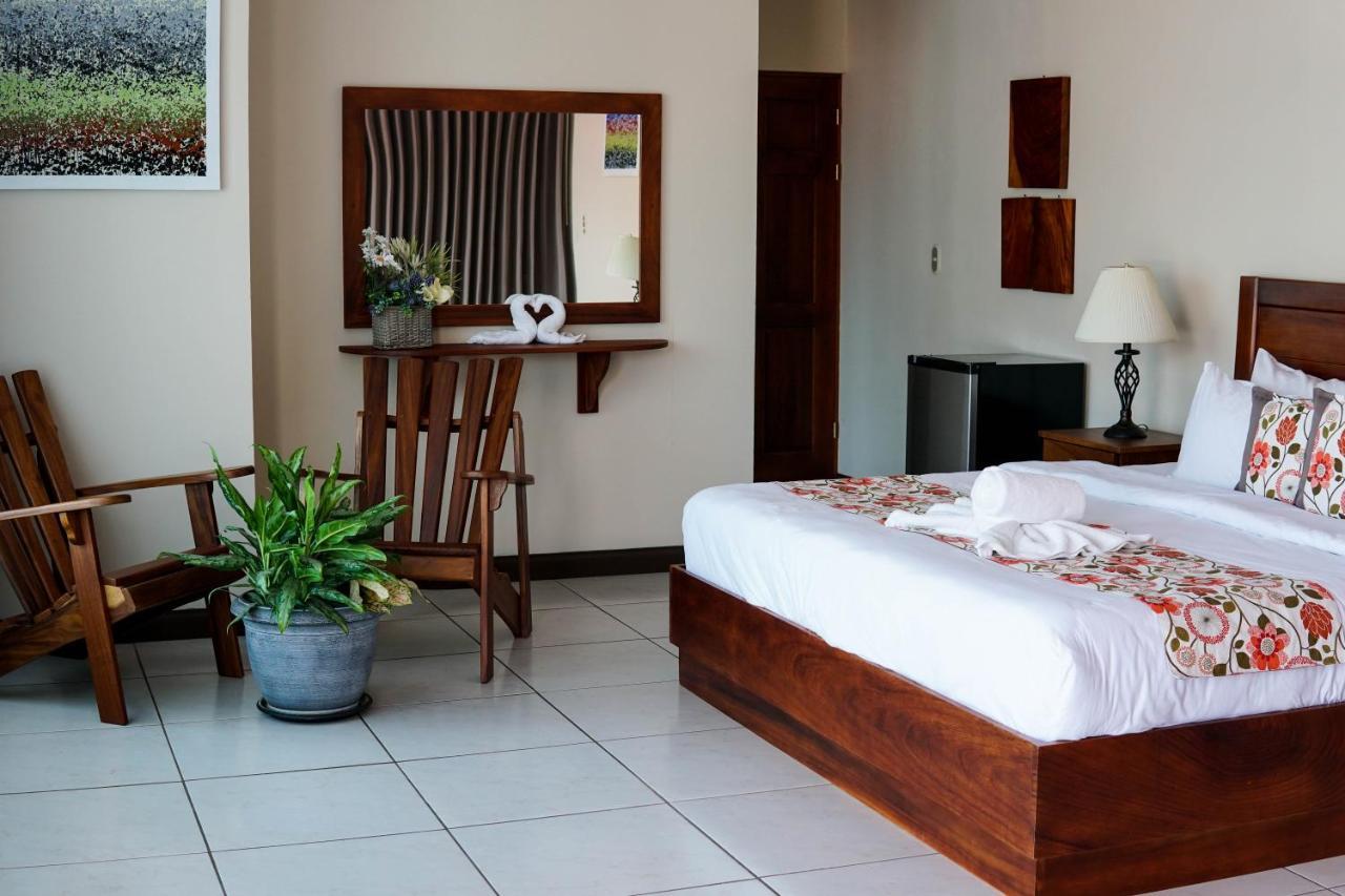 Puerta Del Cielo Quepos Hotel Luaran gambar