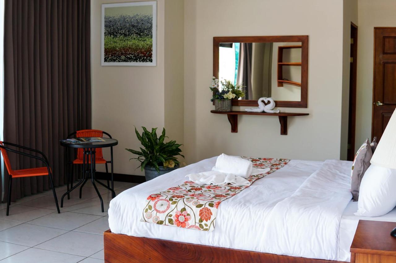 Puerta Del Cielo Quepos Hotel Luaran gambar