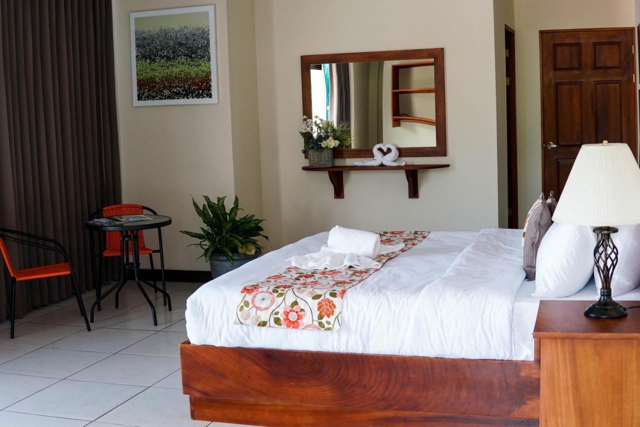 Puerta Del Cielo Quepos Hotel Luaran gambar